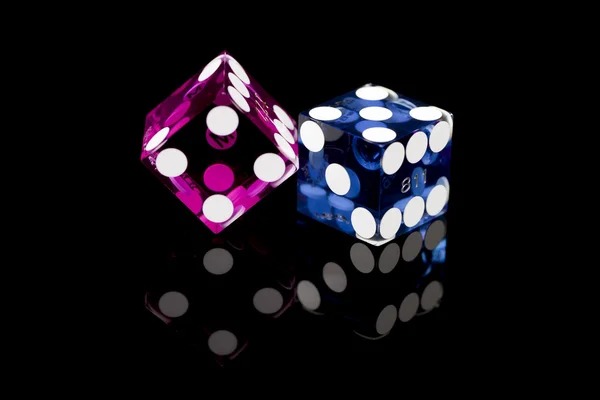 Live order card showing cash out button with current payout value
